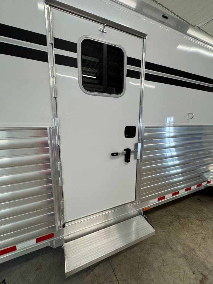 4-Star 2+1 Horse Trailer w Warmblood Stalls & Larger 102” Box Stall - Image 9