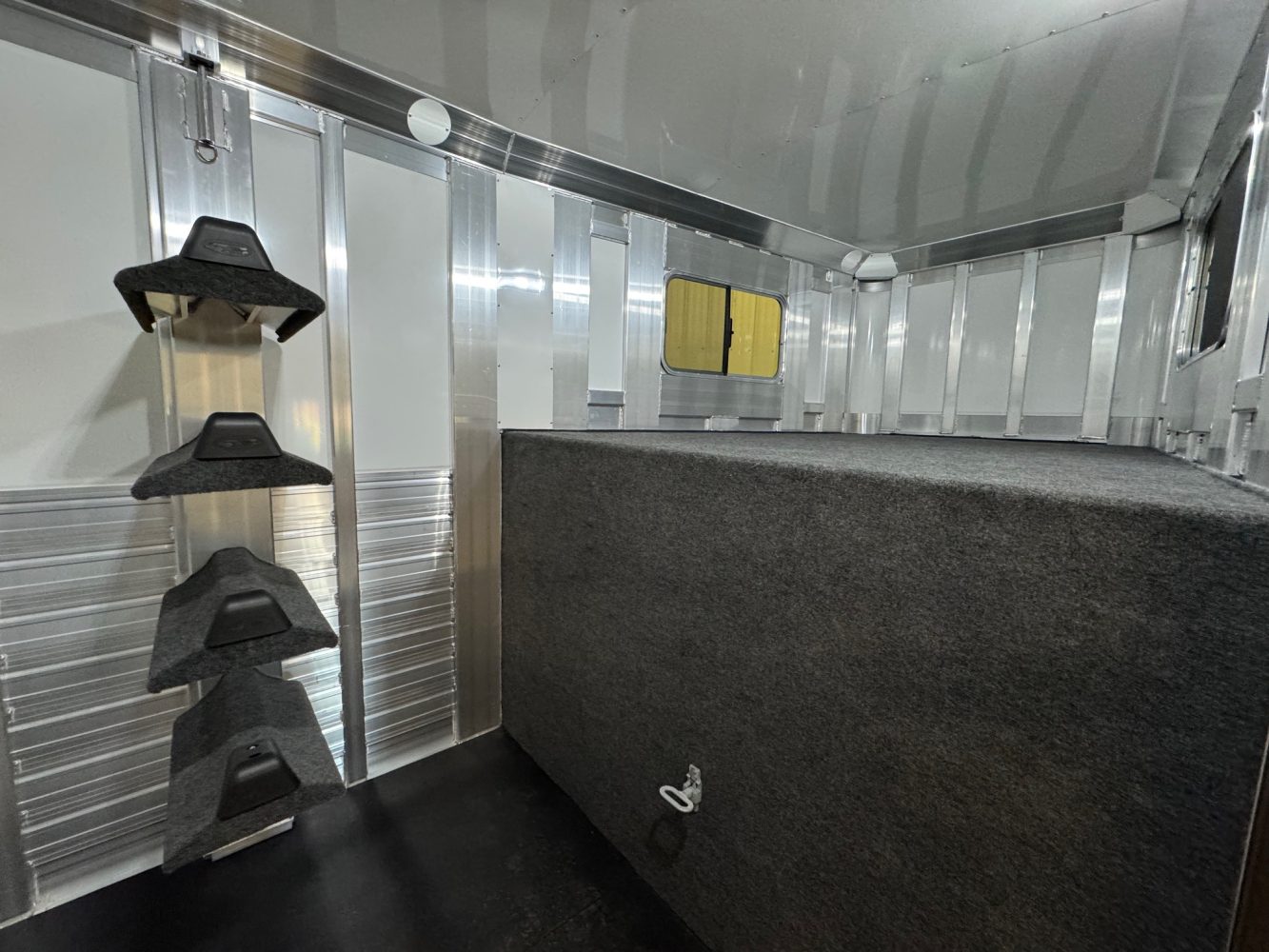 4-Star 2+1 w/Larger 6ft dress area, Larger 108” box stall - Image 7