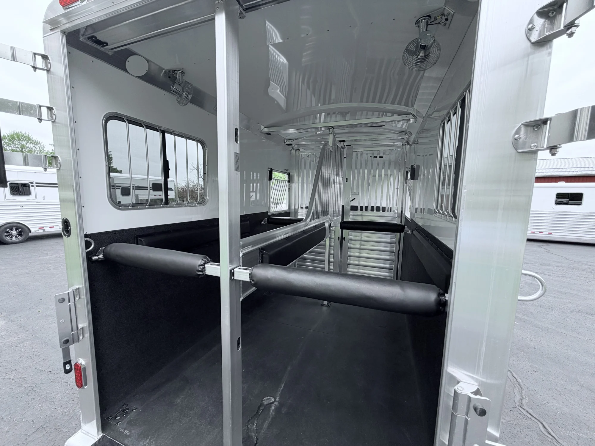2027 4-Star 2+1 Gooseneck Trailer w Warmblood Size Stalls - Image 2